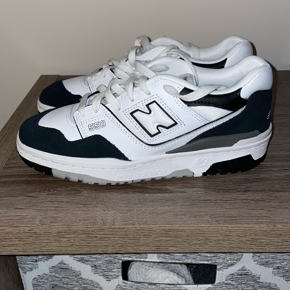 NEW BALANCE 550 CASUAL SHOES